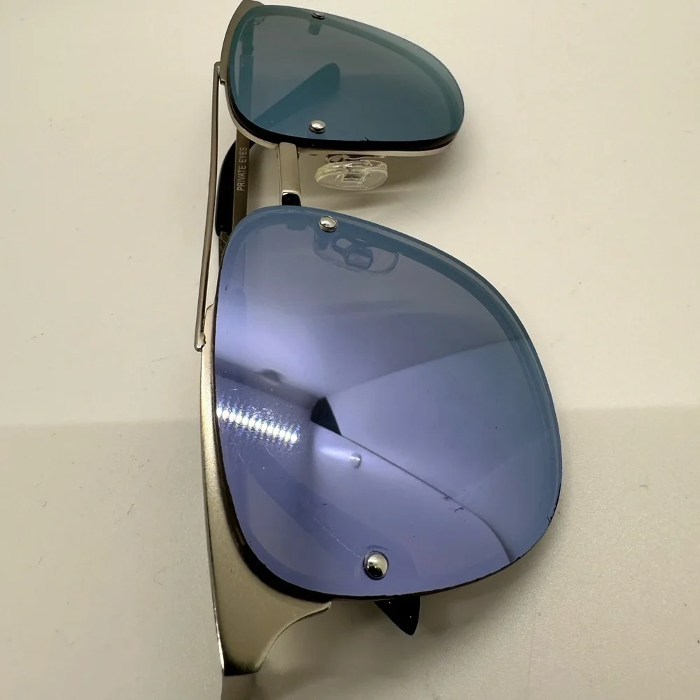 Quay Private Eyes Sunglasses Gunmetal‎ Mirror Lenses with case
